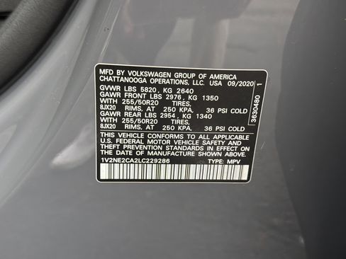 Used 2020 Volkswagen Atlas Cross Sport SEL Premium image 40