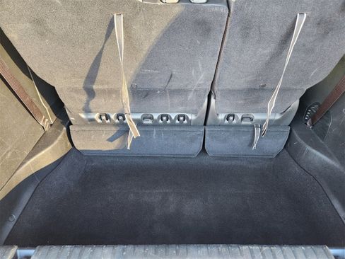 Used 2025 Chrysler Pacifica Select image 31