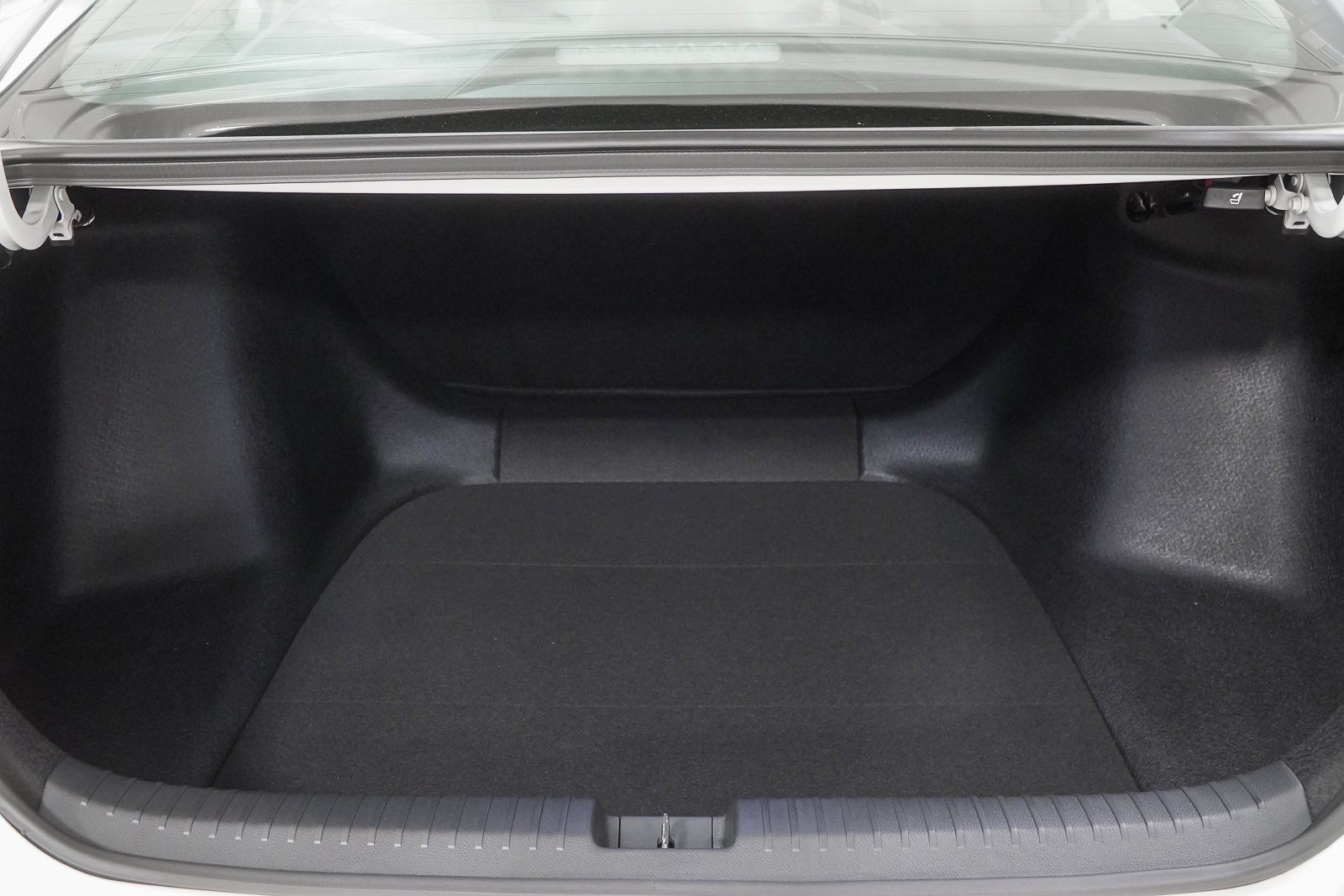 New 2026 Honda Accord LX image 9
