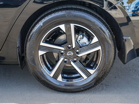 Used 2025 Nissan Sentra SV image 10