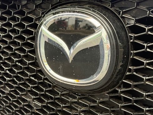 Used 2024 MAZDA MAZDA3 s image 31