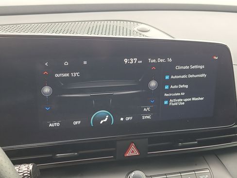 Used 2025 Hyundai Elantra N image 23