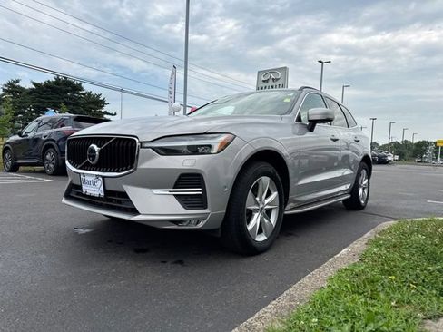 Used 2022 Volvo XC60 B5 Momentum AWD/4WD image 3