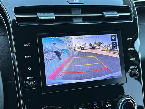 Used 2022 Hyundai Tucson SEL image 18