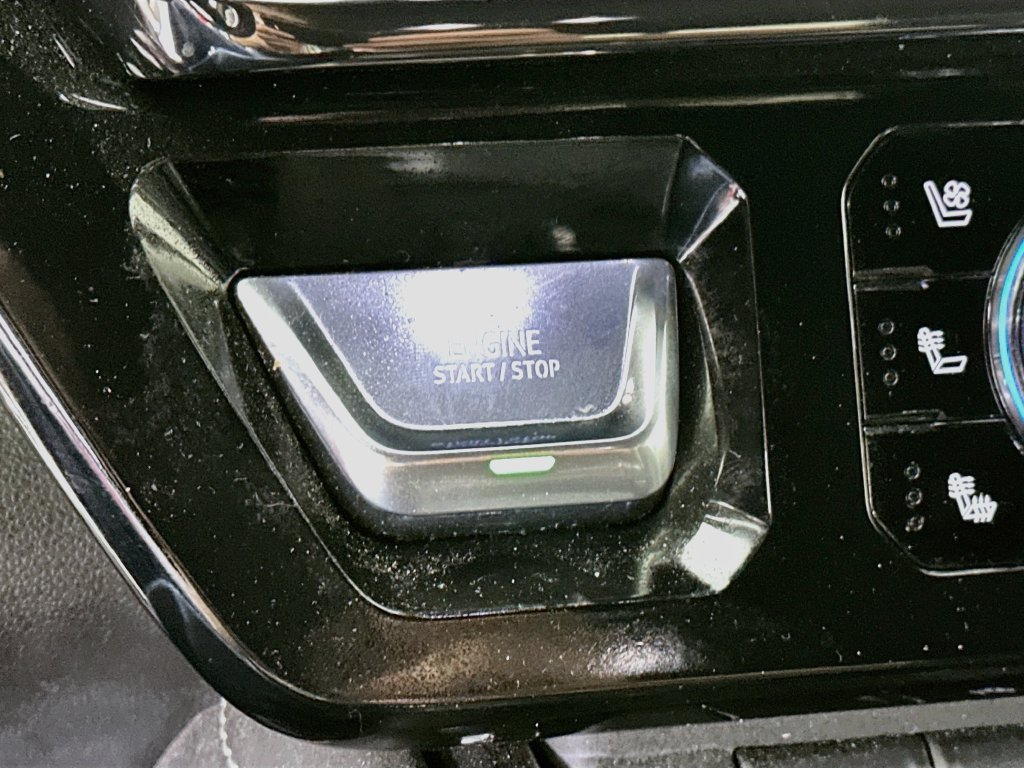 Used 2024 GMC Sierra 2500 AT4X AWD/4WD image 27