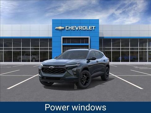 New 2026 Chevrolet Trax LT w/ Driver Confidence Package FWD image 9
