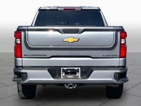 Used 2021 Chevrolet Silverado 1500 Custom w/ LPO, Dark Essentials Package RWD image 5