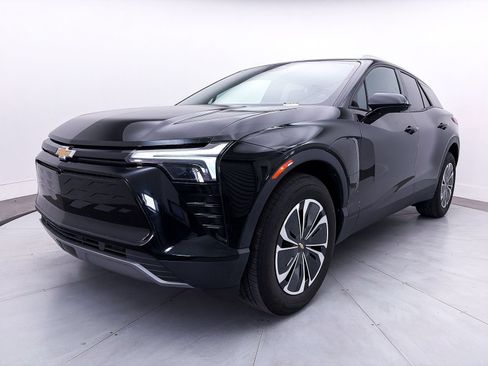 Used 2024 Chevrolet Blazer EV LT AWD/4WD image 13