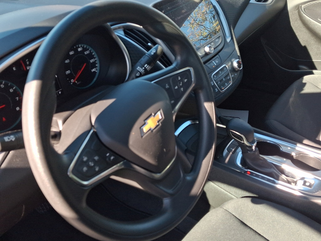 Used 2025 Chevrolet Malibu LT FWD image 25