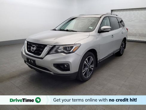 Used 2019 Nissan Pathfinder Platinum image 1