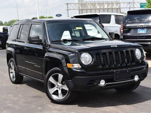 Used 2016 Jeep Patriot High Altitude image 2