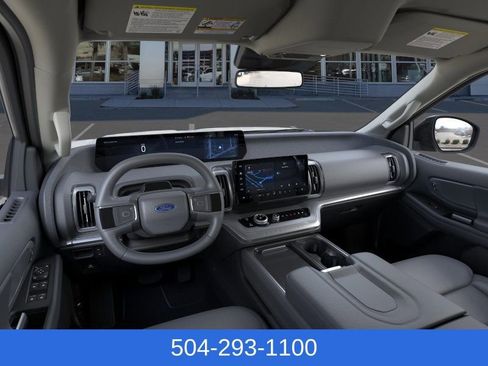 New 2026 Ford Expedition Active RWD image 11