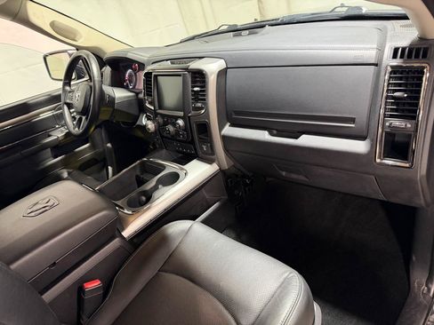 Used 2015 RAM 1500 Sport w/ Black Ram 1500 Sport Group AWD/4WD image 11