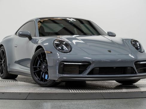 Used 2023 Porsche 911 Carrera GTS RWD image 38