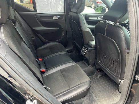 Used 2019 Volvo XC40 T5 R-Design AWD/4WD image 24