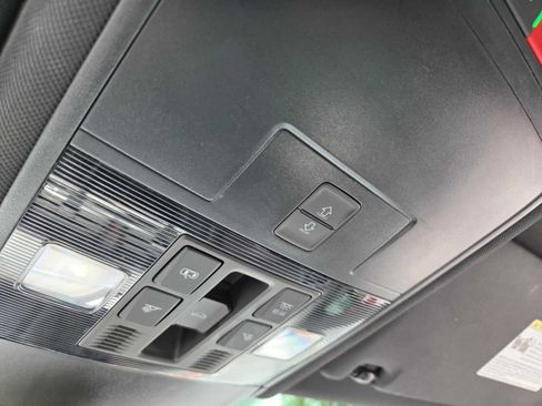 Used 2024 Volkswagen Tiguan SEL R-Line image 34