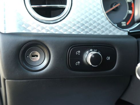 Used 2014 Bentley Flying Spur W12 AWD/4WD image 14