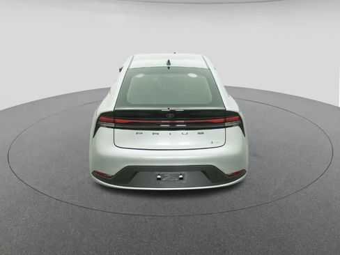 New 2026 Toyota Prius LE image 7