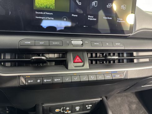Used 2025 Kia K4 FWD image 32