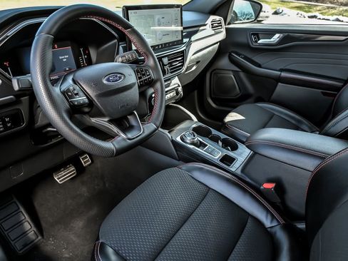 Certified 2024 Ford Escape ST-Line w/ Tech Pack #1 image 13