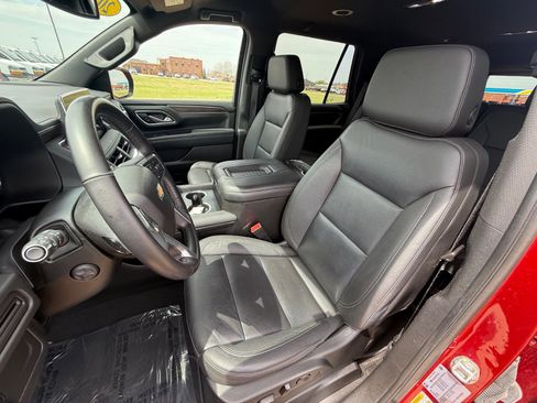 Used 2022 Chevrolet Tahoe LT w/ Luxury Package image 10