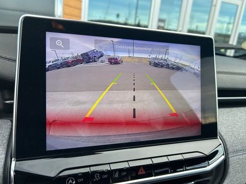 Used 2023 Jeep Compass Latitude w/ Convenience Group image 11