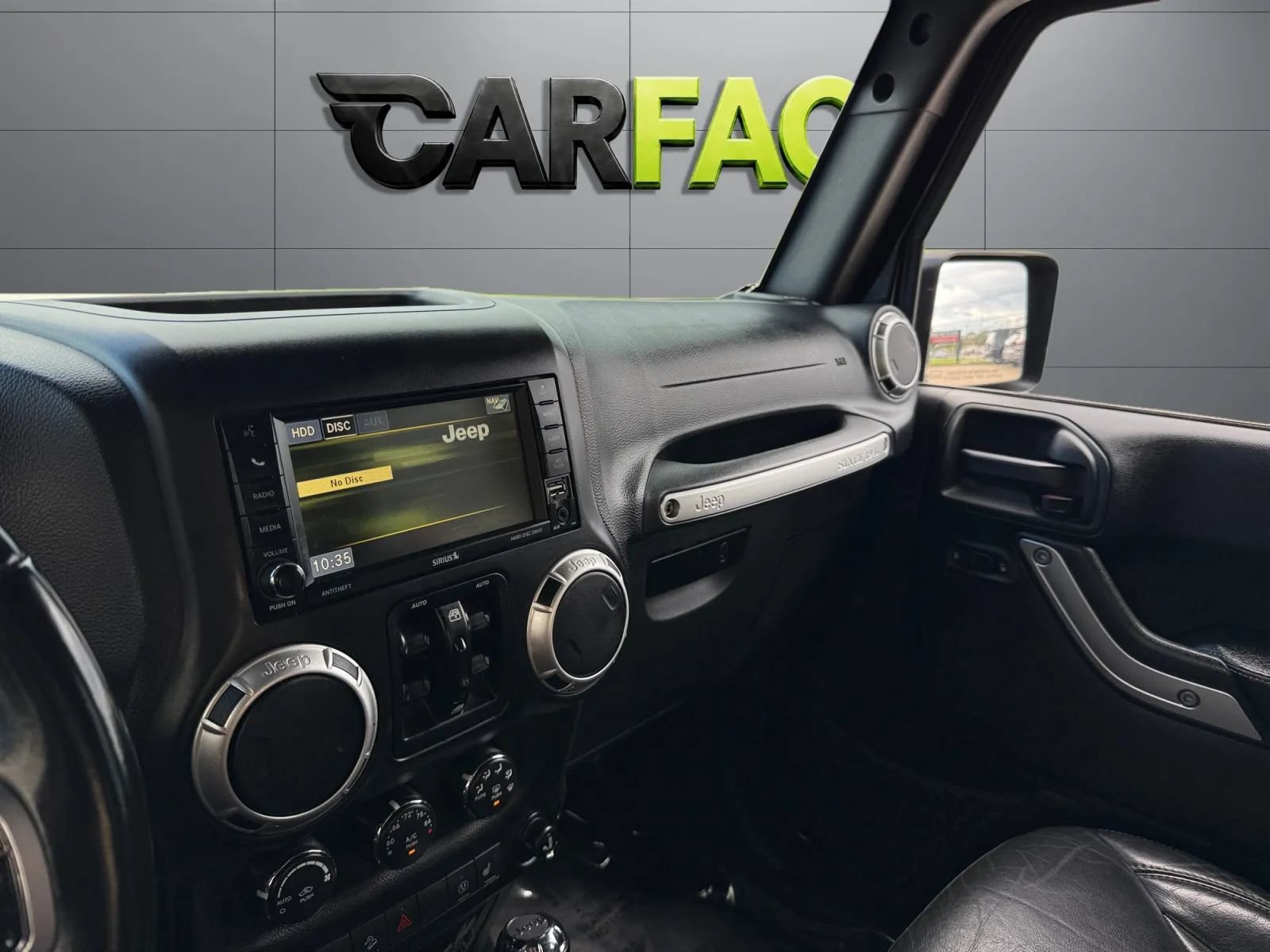 Used 2016 Jeep Wrangler Unlimited Rubicon AWD/4WD image 34