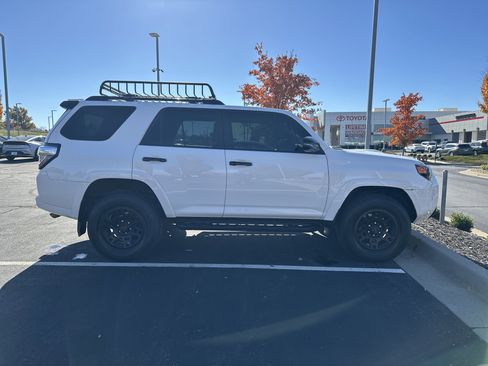 Certified 2021 Toyota 4Runner Venture image 11