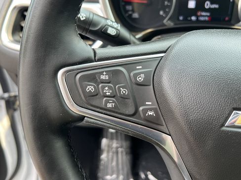 Used 2024 Chevrolet Equinox Premier AWD/4WD image 32