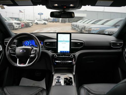 Used 2022 Ford Explorer ST w/ Equipment Group 401A image 11