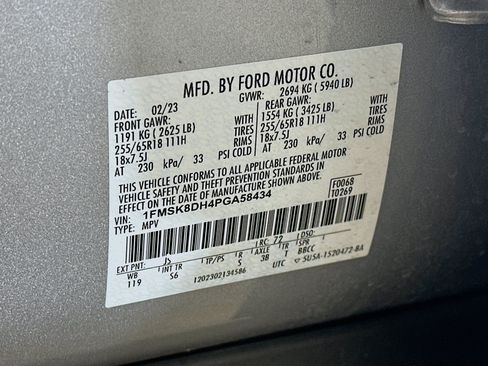 Used 2023 Ford Explorer XLT w/ Equipment Group 202A AWD/4WD image 12