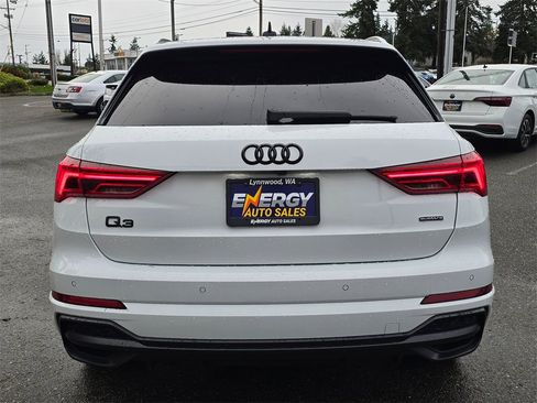 Used 2021 Audi Q3 2.0T Premium Plus w/ Premium Plus Package image 4