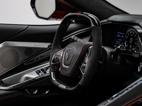 Used 2025 Chevrolet Corvette Z06 w/ Z07 Performance Package image 69