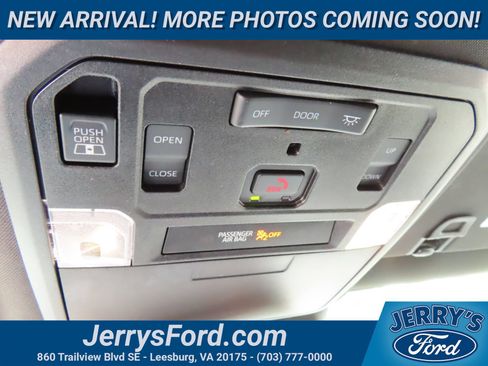 Used 2024 Toyota Tacoma TRD Off-Road w/ TRD Off Road Premium Package AWD/4WD image 39