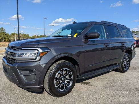 Used 2024 Ford Expedition XLT image 64
