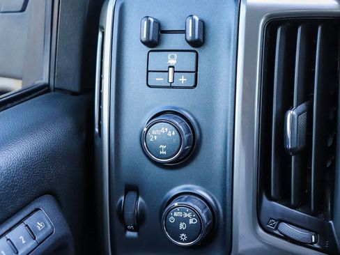 Used 2017 Chevrolet Silverado 1500 High Country image 26