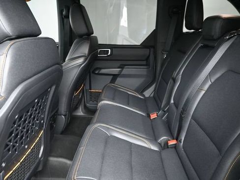 Used 2024 Ford Bronco Badlands AWD/4WD image 19