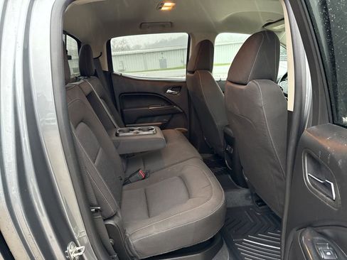 Used 2019 Chevrolet Colorado LT w/ LT Convenience Package image 12