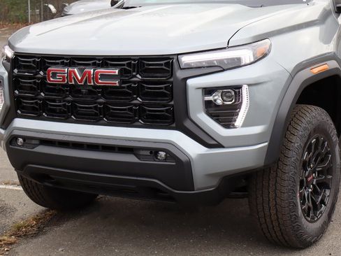 New 2026 GMC Canyon Elevation w/ Convenience Package image 4