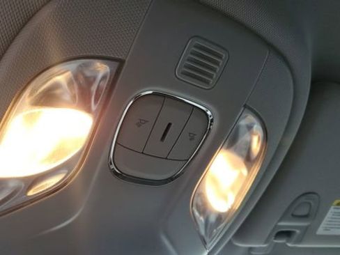 Certified 2022 Jeep Compass Limited image 21