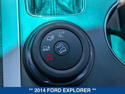 Used 2014 Ford Explorer XLT w/ Equipment Group 202A AWD/4WD image 35