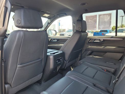 Used 2025 Chevrolet Tahoe LT AWD/4WD image 15