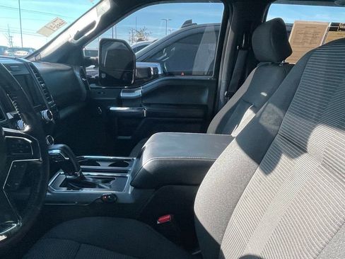 Used 2017 Ford F150 XLT w/ Equipment Group 302A Luxury image 8