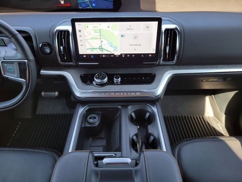 Certified 2025 Ford Expedition Tremor image 22