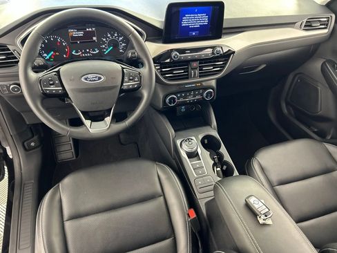 Used 2022 Ford Escape SEL AWD/4WD image 11