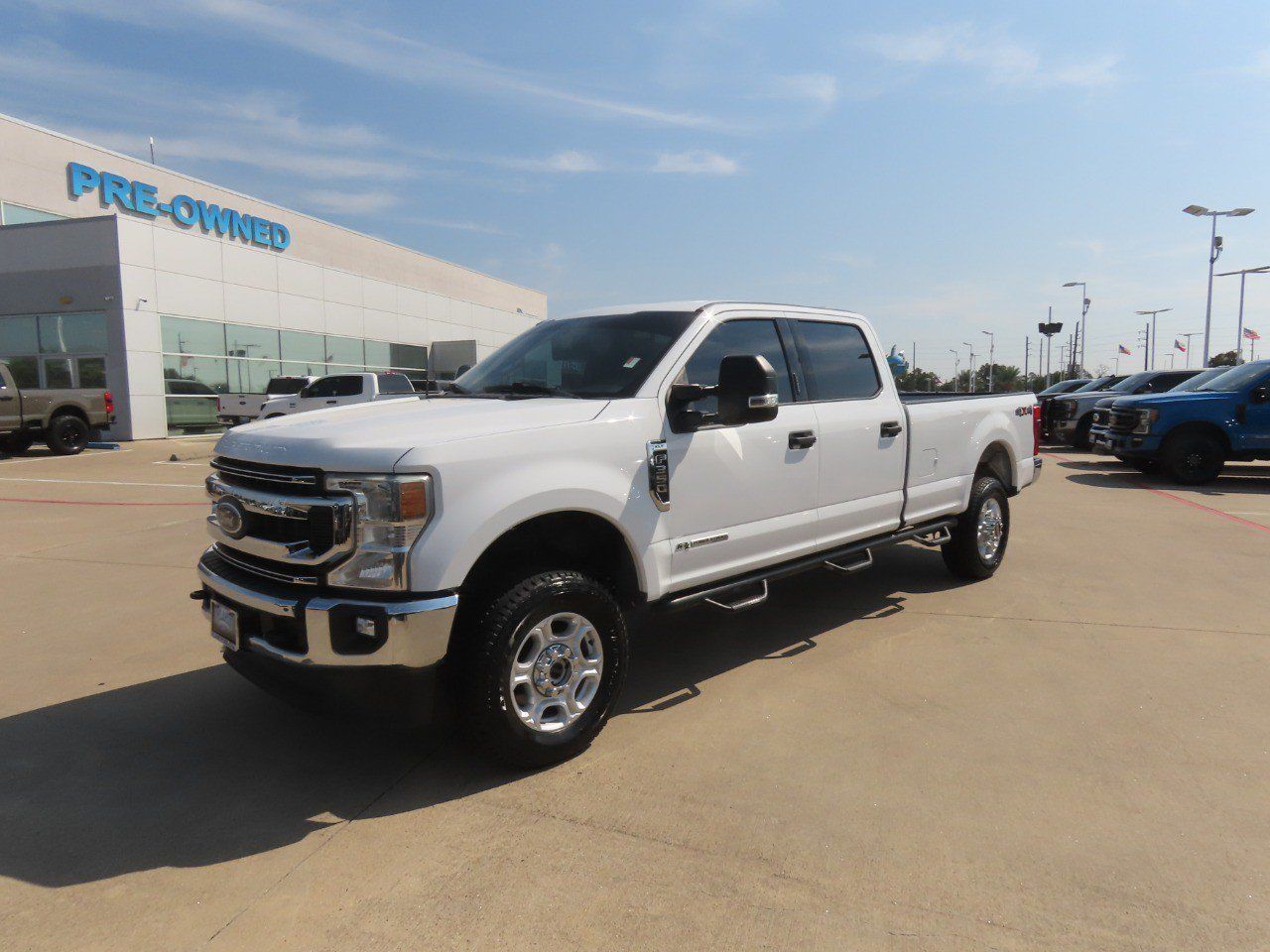 Used 2022 Ford F350 XLT w/ XLT Value Package AWD/4WD image 2