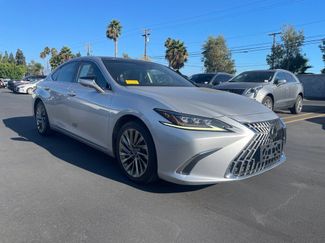 Used 2019 Lexus ES 350 Ultra Luxury FWD video 1