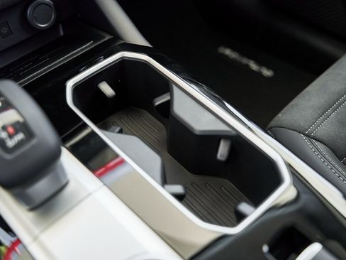 New 2025 Mitsubishi Outlander SE image 47