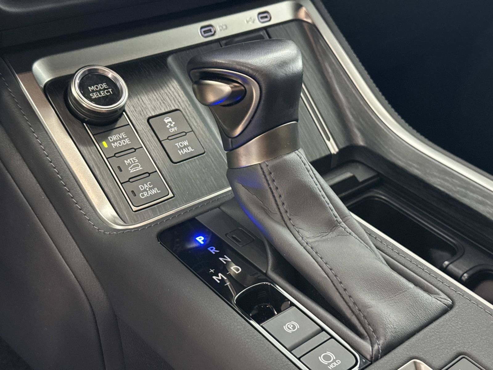 Used 2024 Lexus GX 550 AWD/4WD image 19