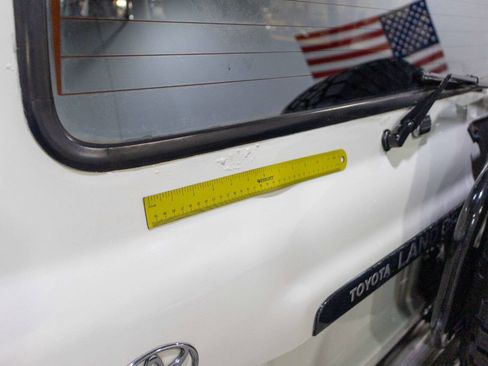 Used 1993 Toyota Land Cruiser image 25